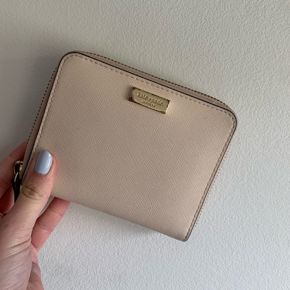 Kate Spade compact zip Wallet - Picture 4 of 5